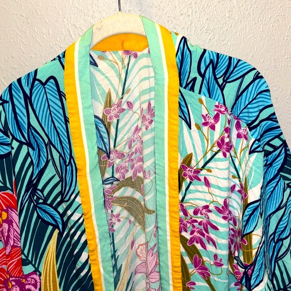 Trina Turk Terra Nostra Tassle Swim Coverup Kimono- One Size🌴🌺Beautiful! - Picture 2 of 8